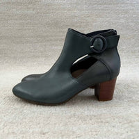 Earth - Women's Corinth Ankle Bootie