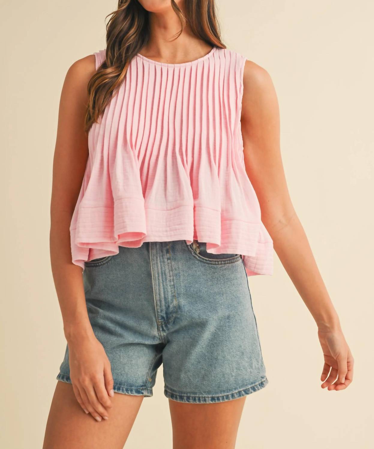 Anniewear - Pintuck And Run Top
