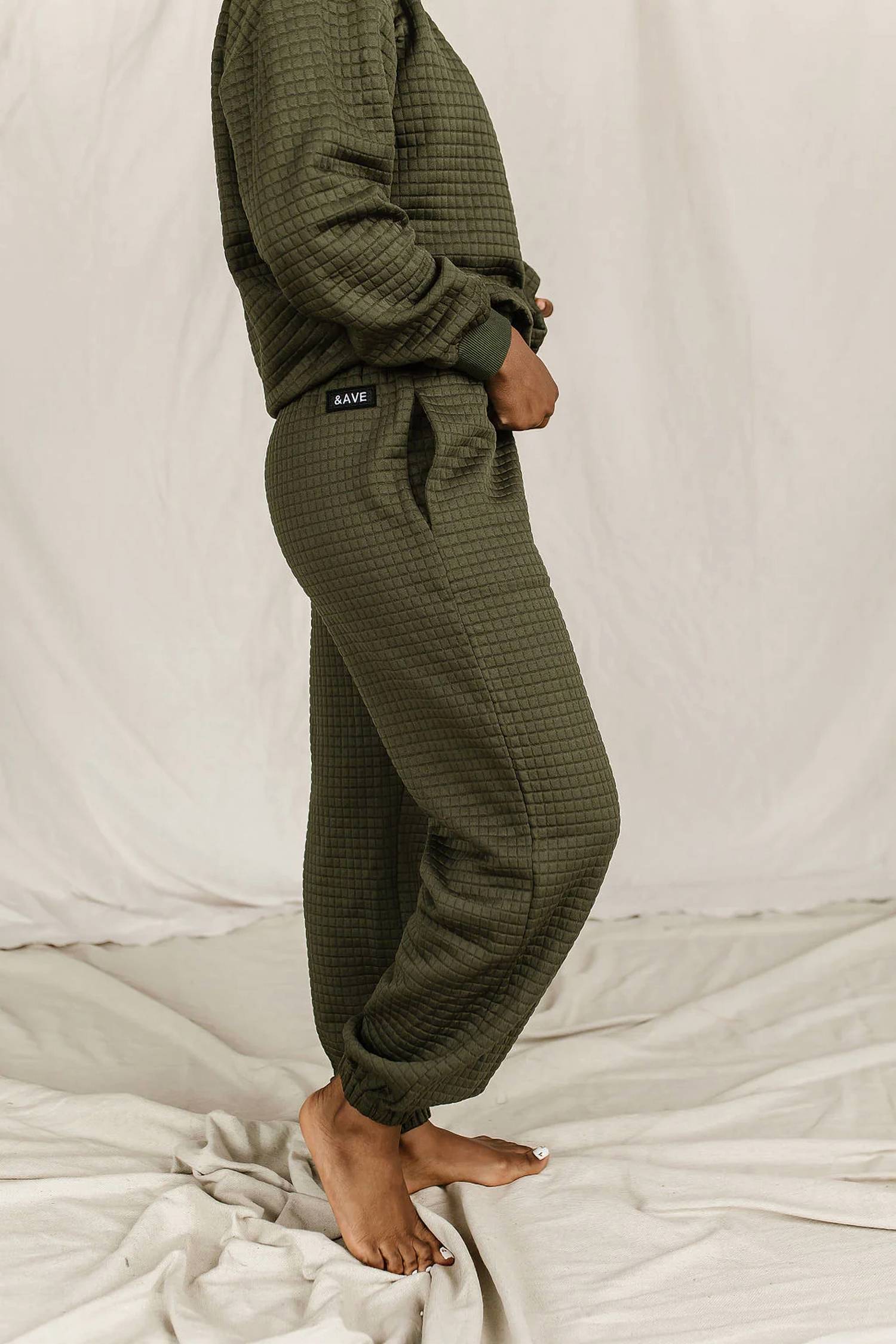 Ampersand Ave - Quilted Jogger Pants