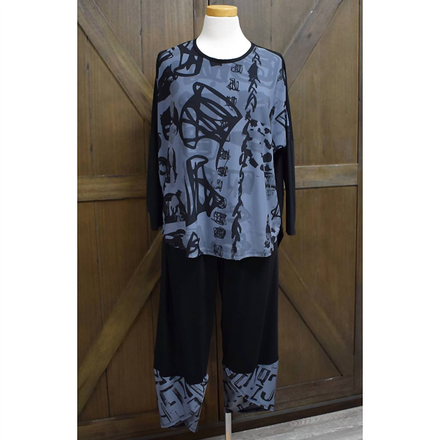 Inoah - Women's Print Ankle Pants