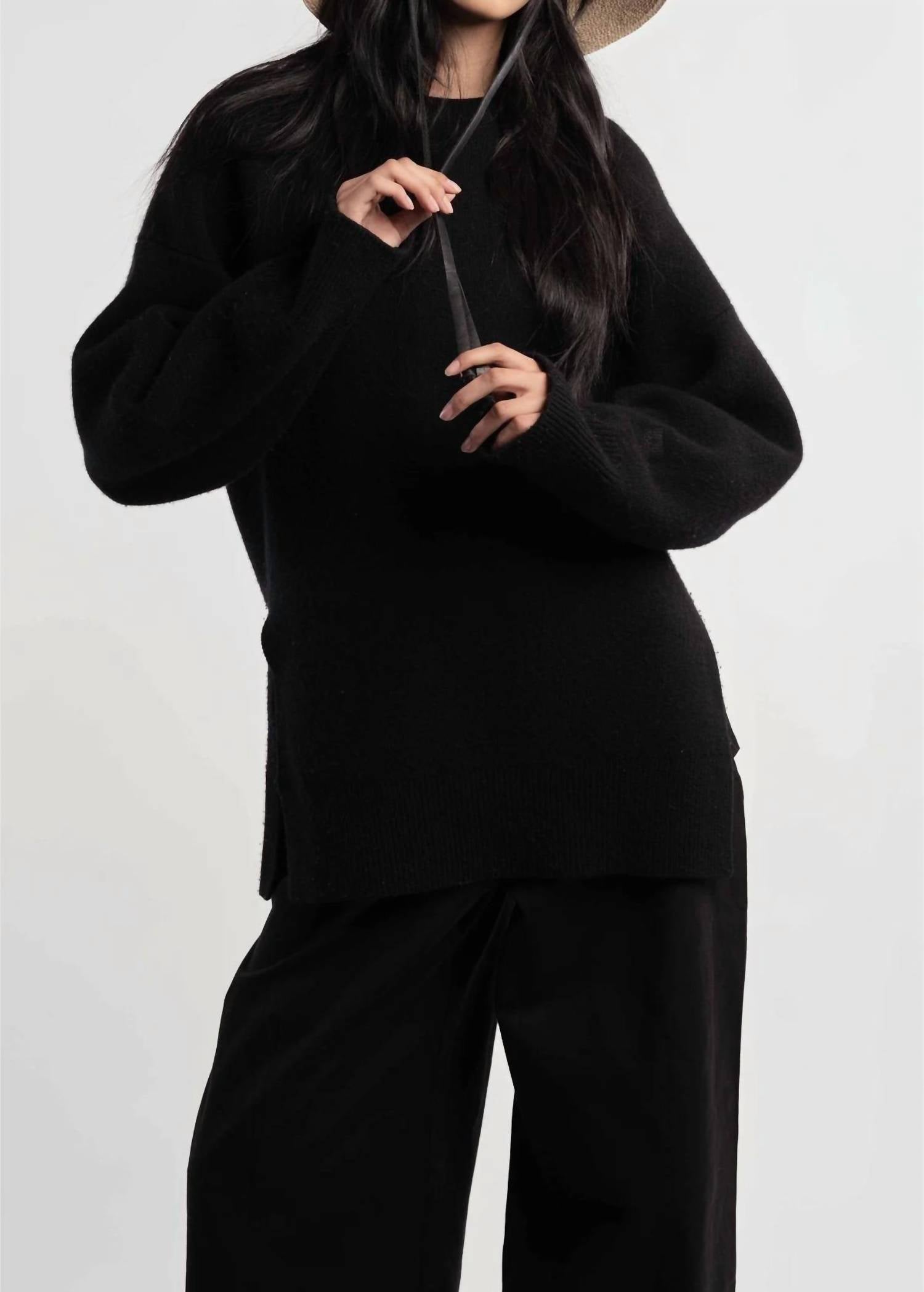 Janessa Leone - Women's Suni Bucket Hat