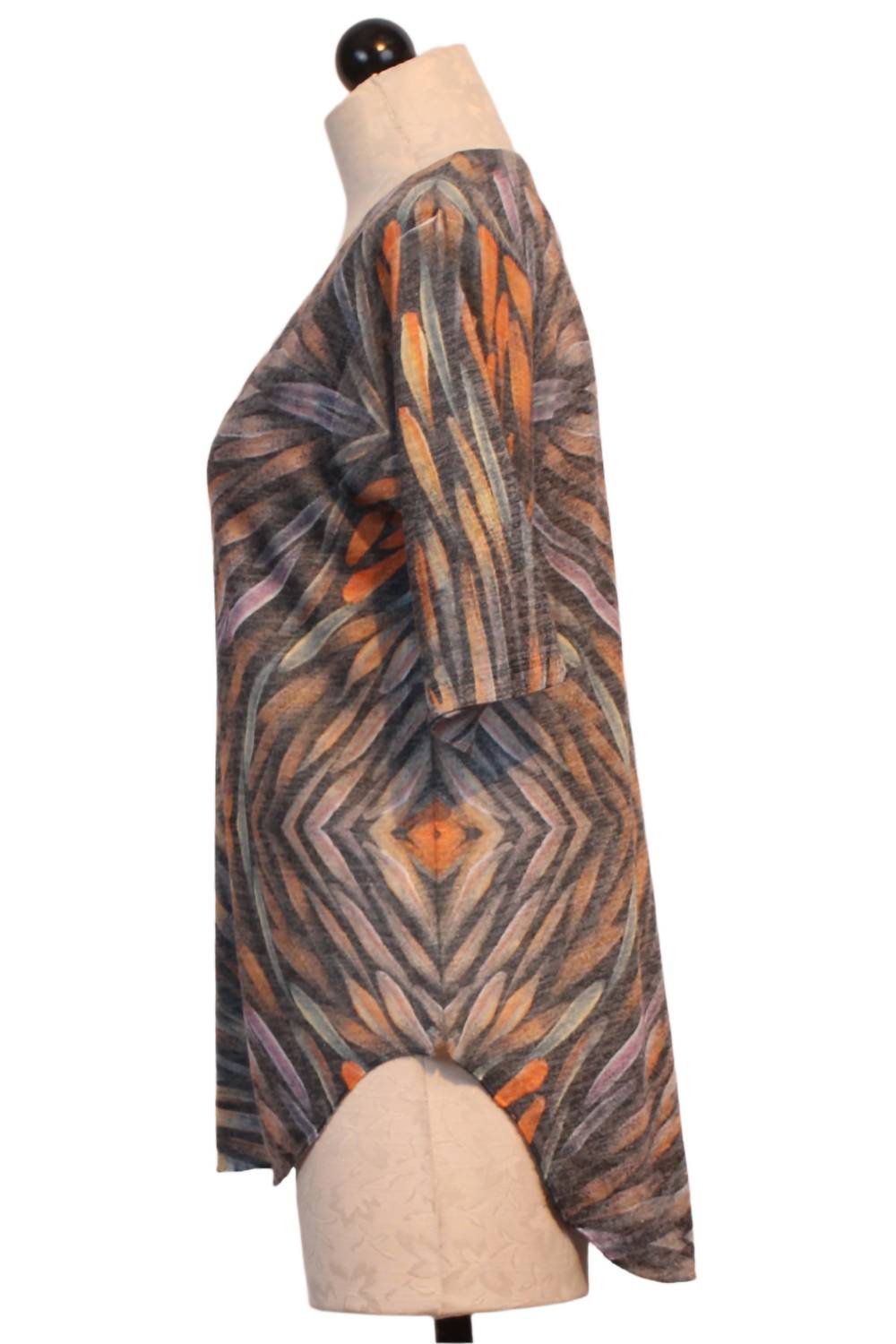 Nally & Millie - Women's Printed Arrow V Neck Top