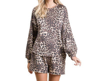 Veveret - Leopard French Terry Lounge Set