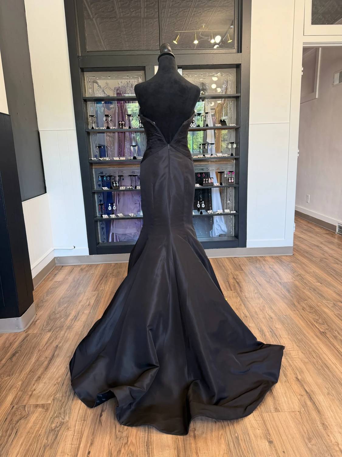 Sherri Hill - Women's Strapless Mermaid Dress