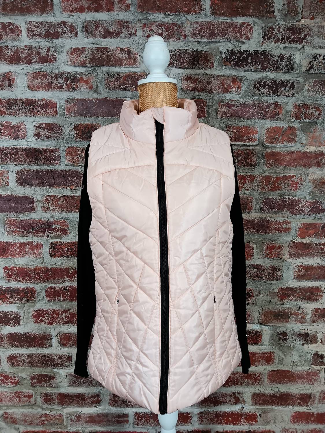 Keren Hart - Women's Puffer Vest