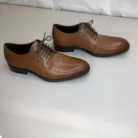 COLE HAAN Men's Modern Essentials Oxford Dress Shoes in brown black - men's shoe - detail view