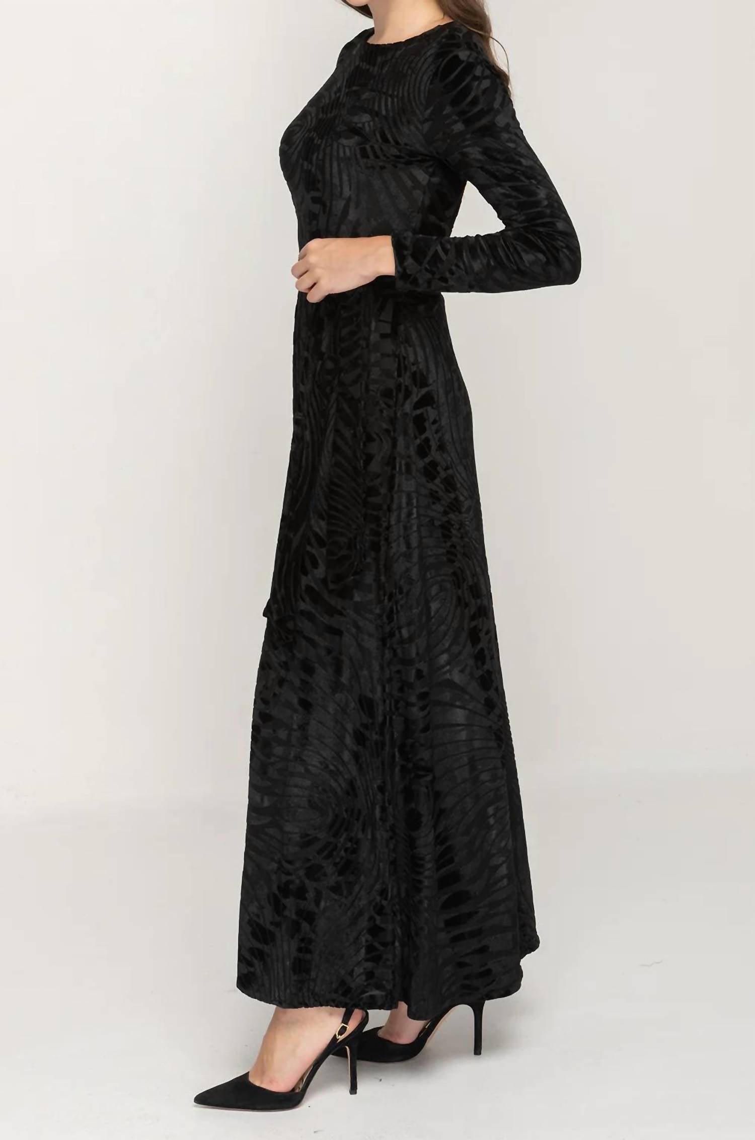 Kmw - Velvet Swirl Flowy Maxi Dress