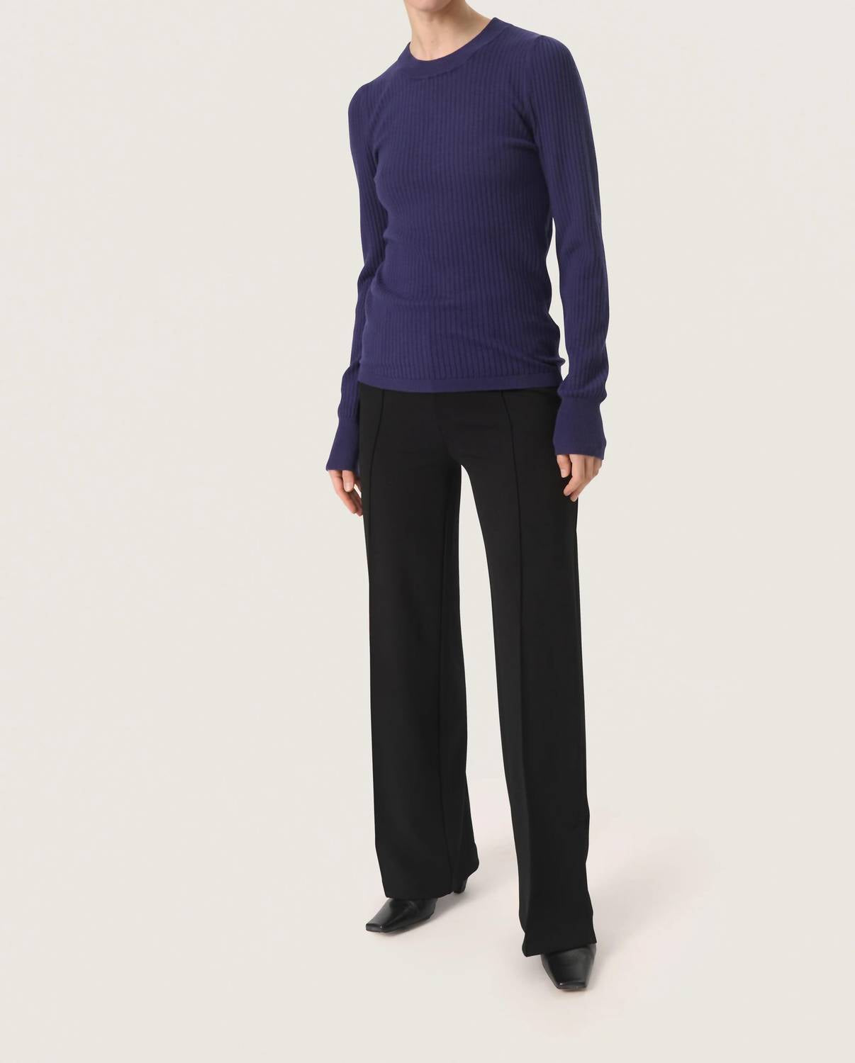 Soaked In Luxury - Spina Slim Fit Crew Neck Pullover Sweater