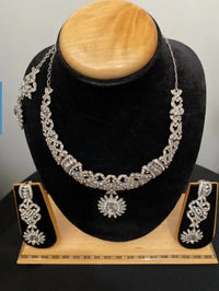 Donna Vinci - Women's J125 Necklace And Earrings Jewelry Set