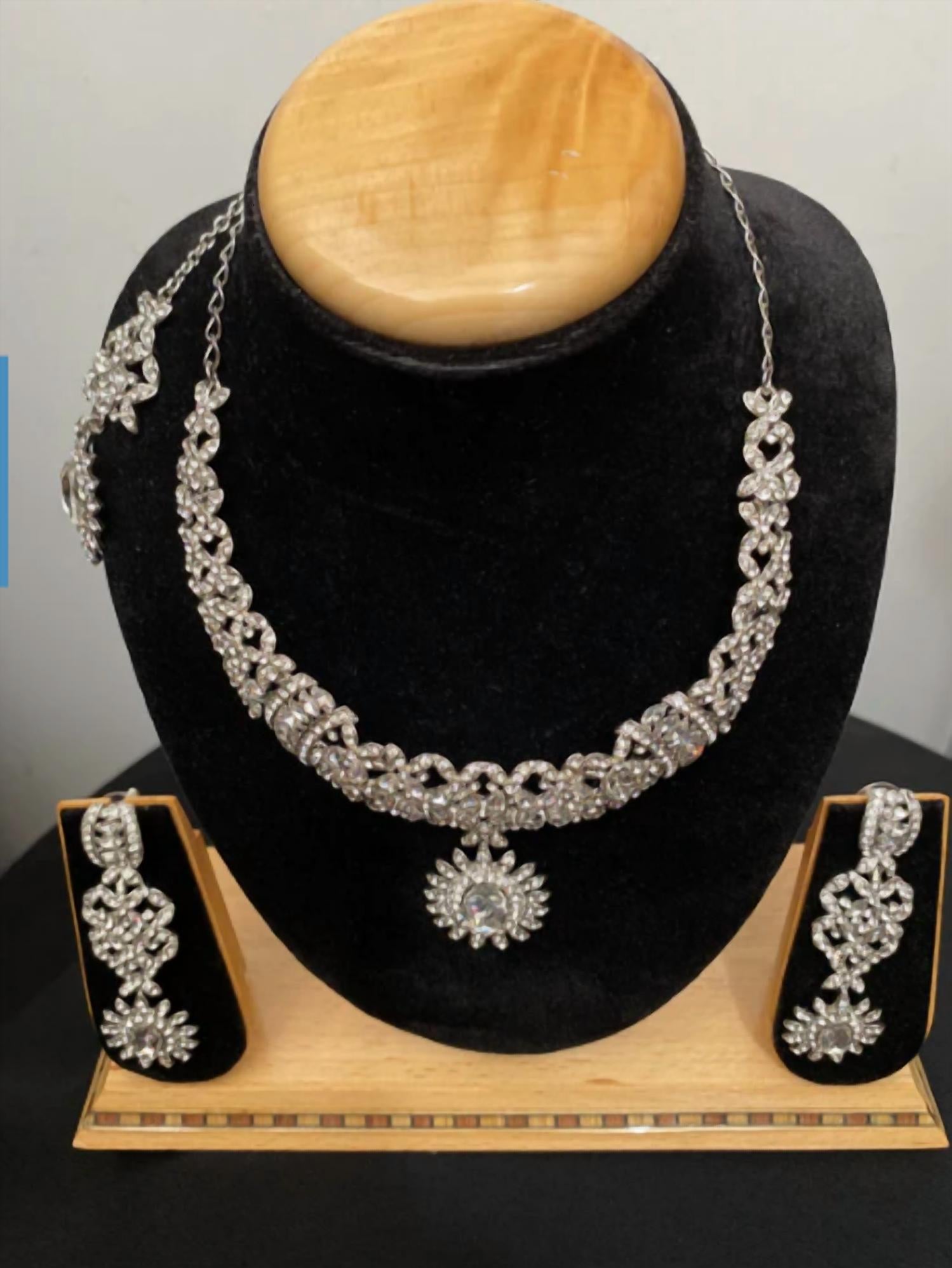 Donna Vinci - Women's J125 Necklace And Earrings Jewelry Set