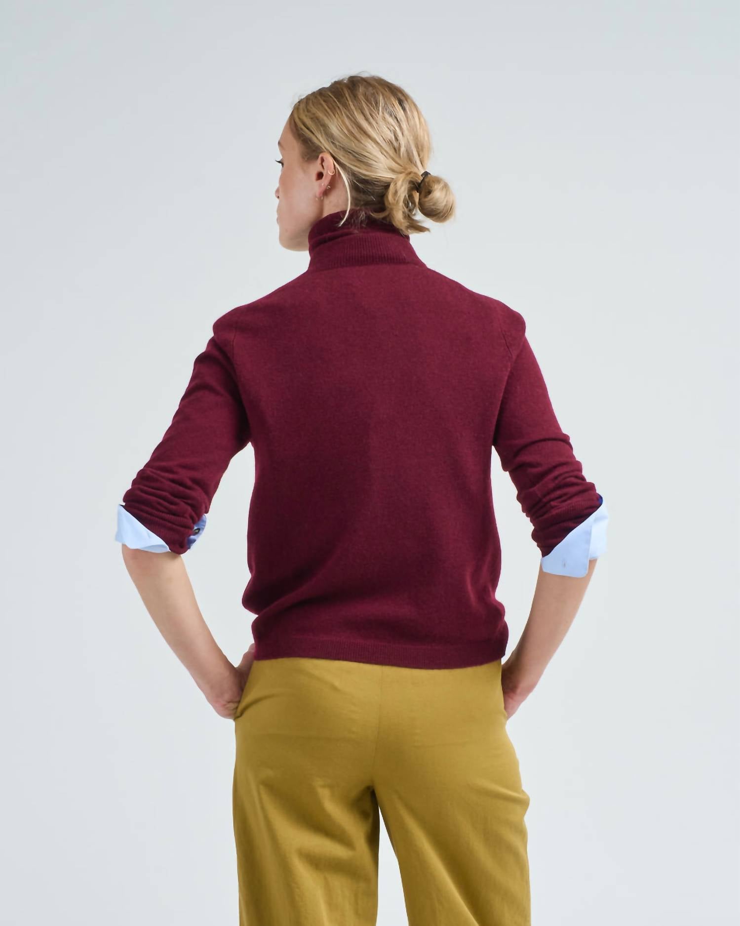 Allude - Cashmere Turtleneck Sweater