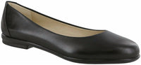 SAS Women's Scenic Ballet Flat in black 1 - women's flats