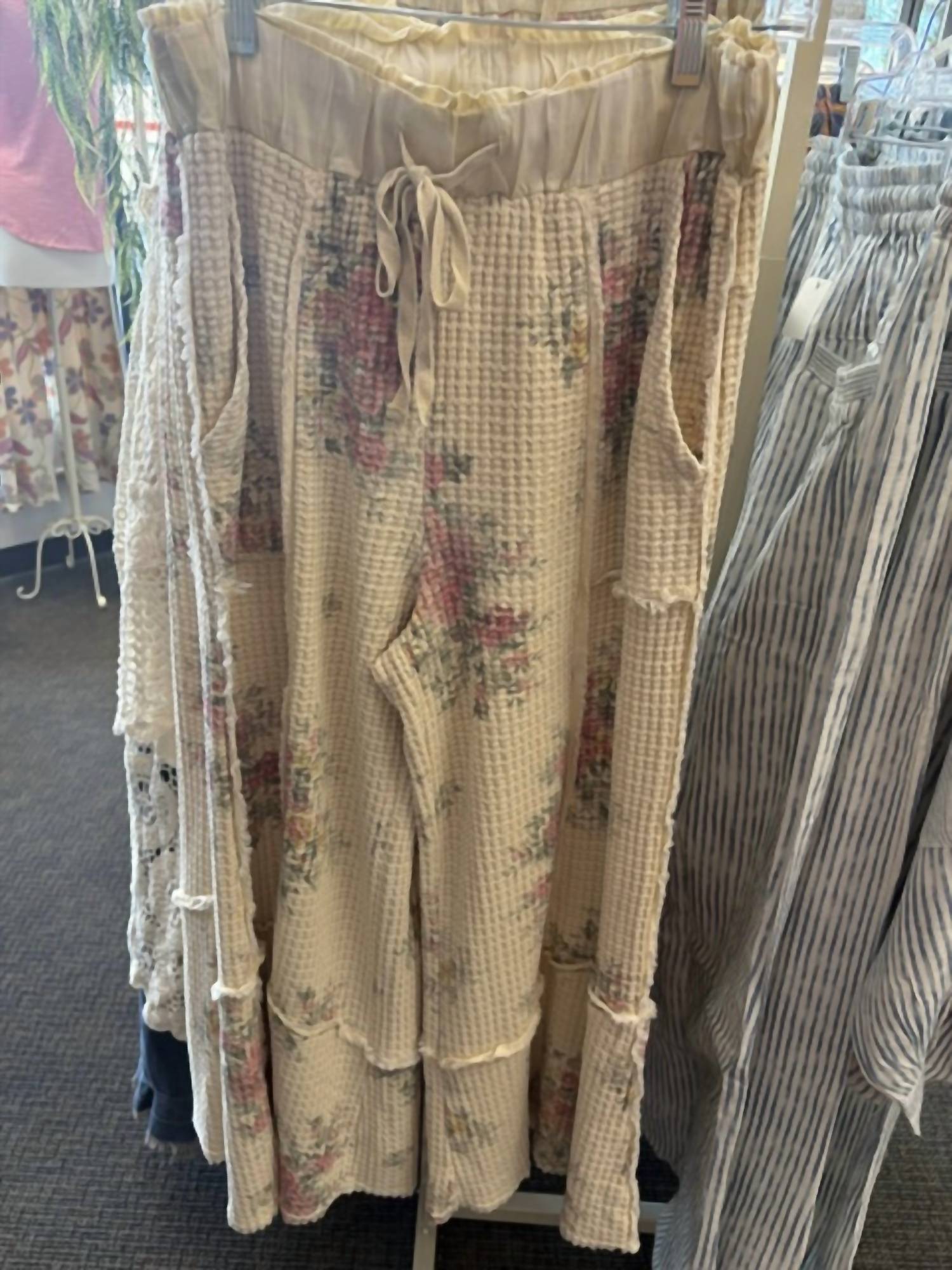 Easel - Waffle Floral Wide Leg Pant