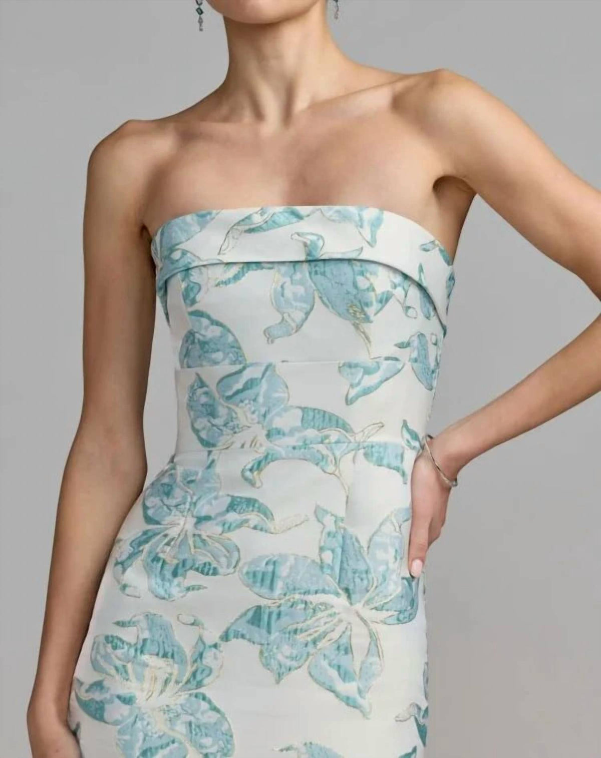 Mac Duggal - Strapless Brocade Sheath Midi Dress