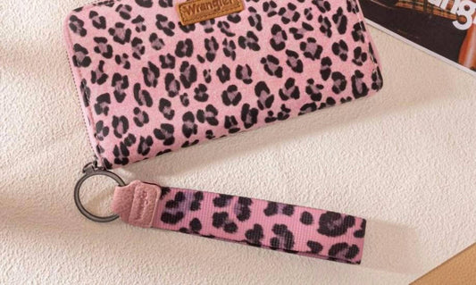 Wrangler - Leopard print wristlet wallet