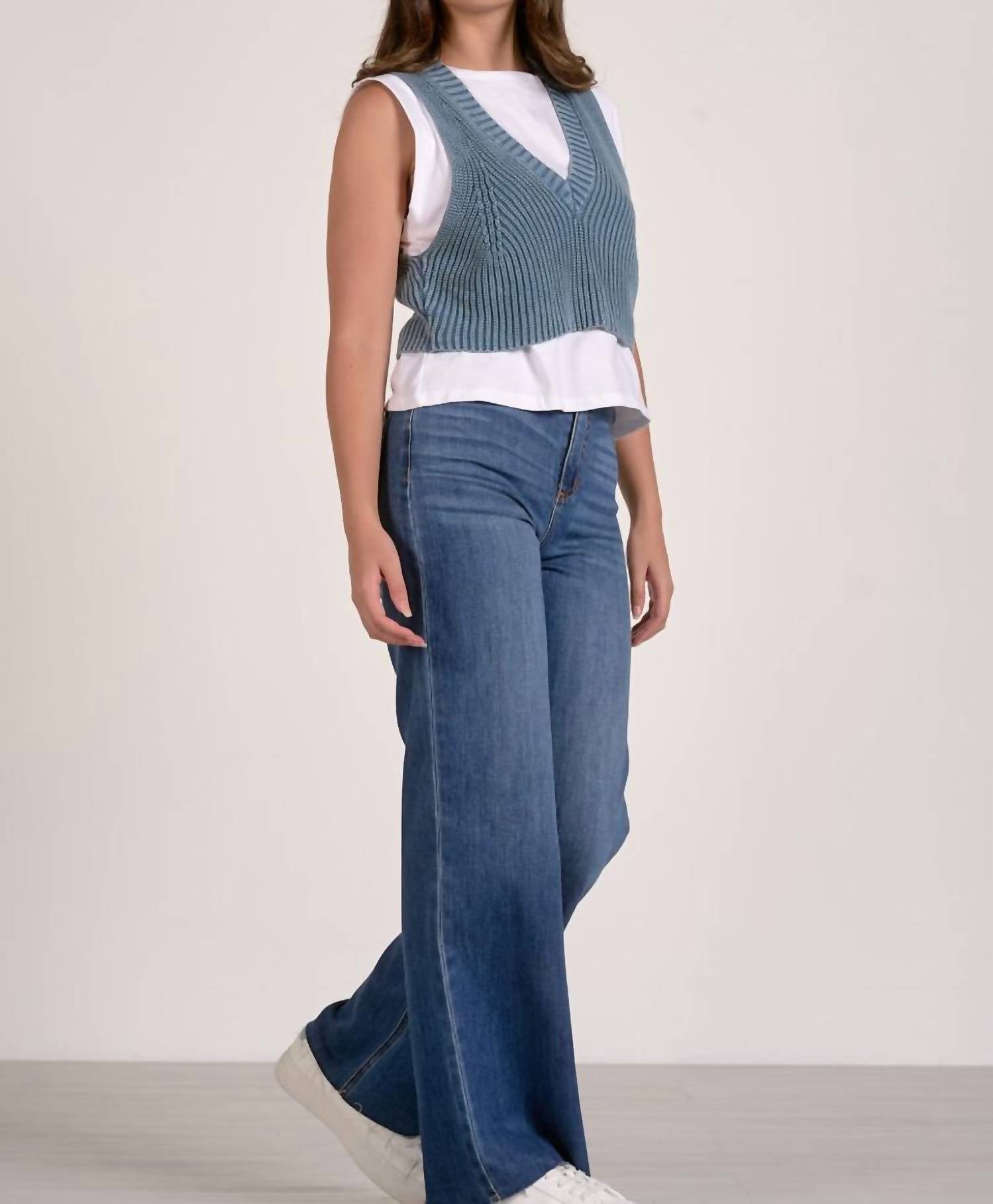 Elan - Tabitha Layered Sleeveless Sweater