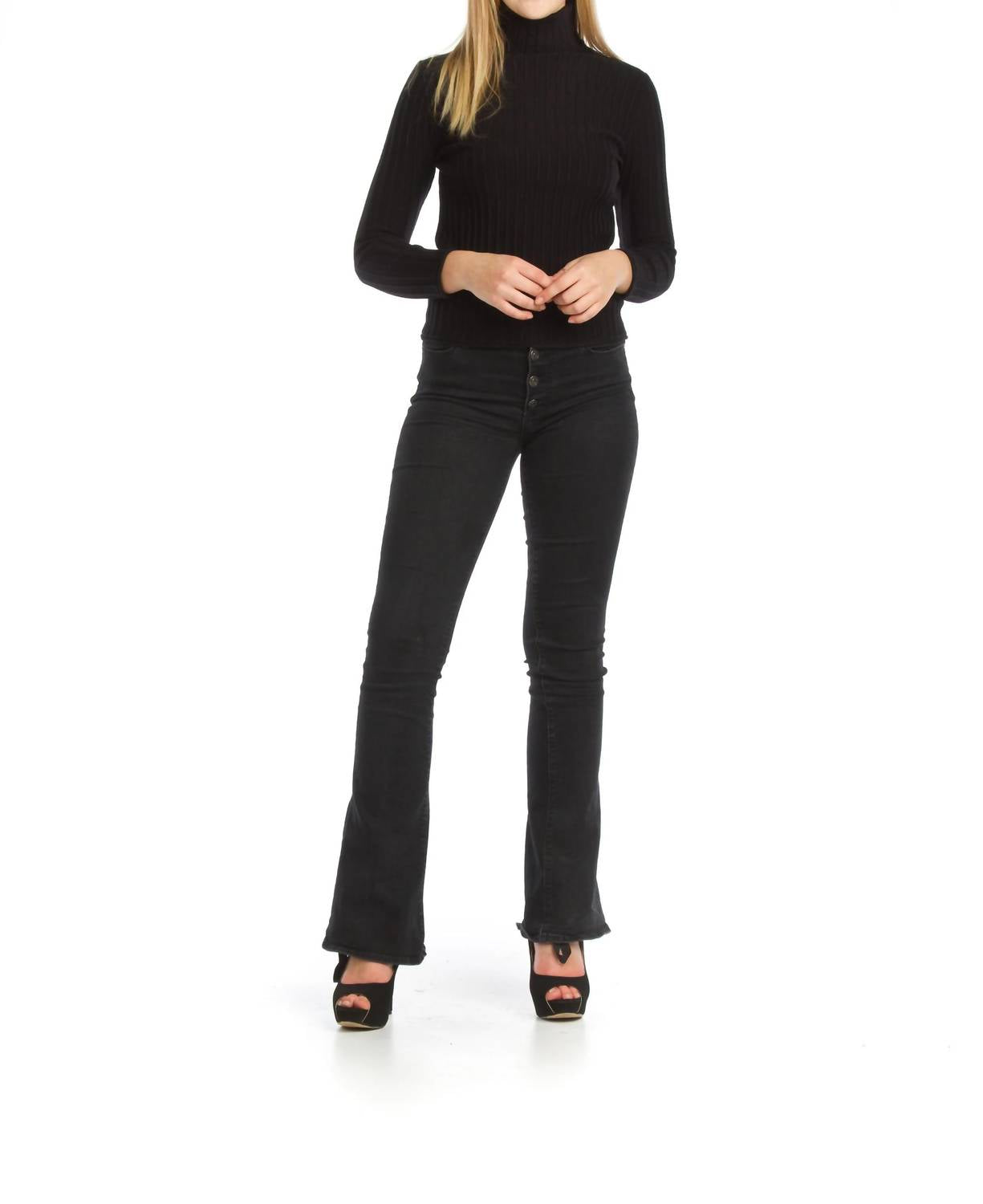 Papillon - Ribbed Turtle Neck Top
