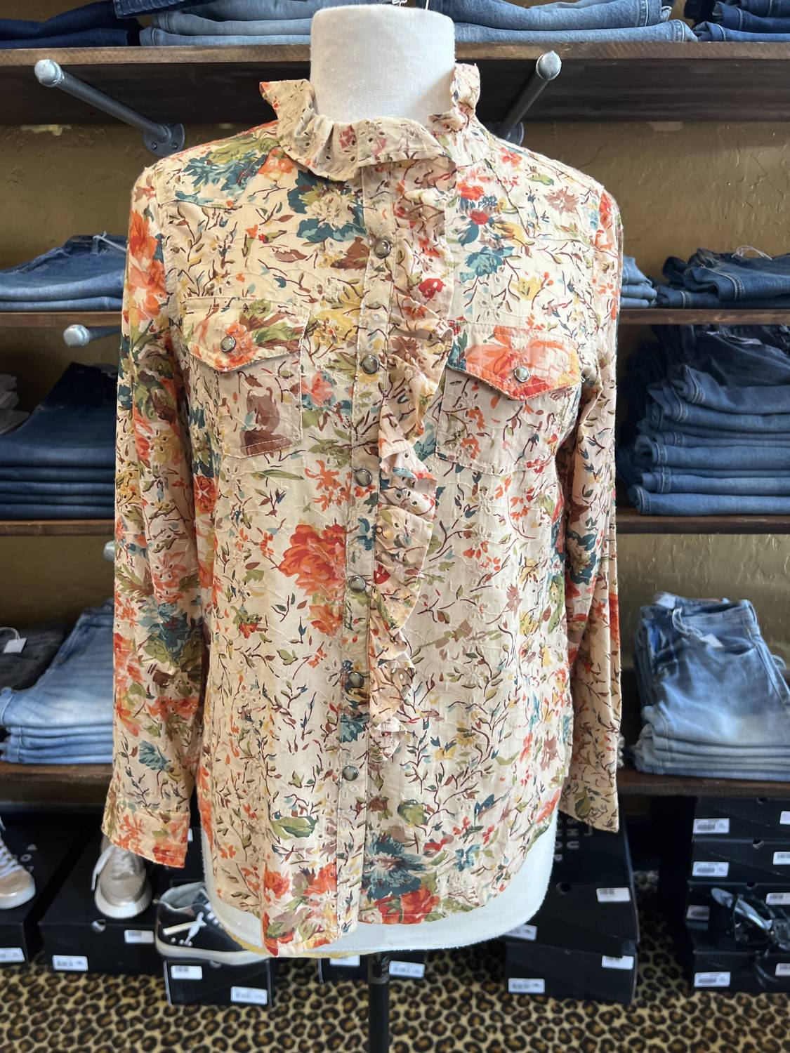 Ivy Jane - floral ruffle blouse