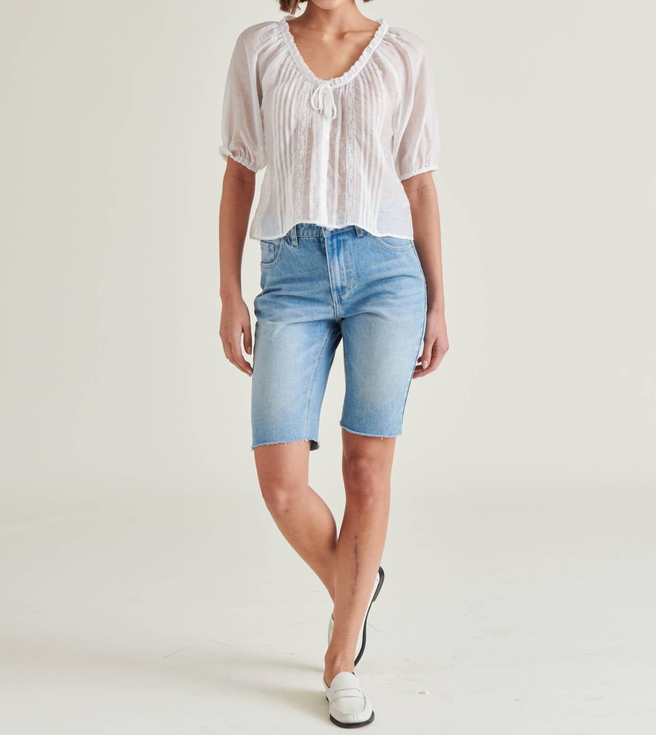 STEVE MADDEN Lana Scoopneck Top in antique - women's blouse