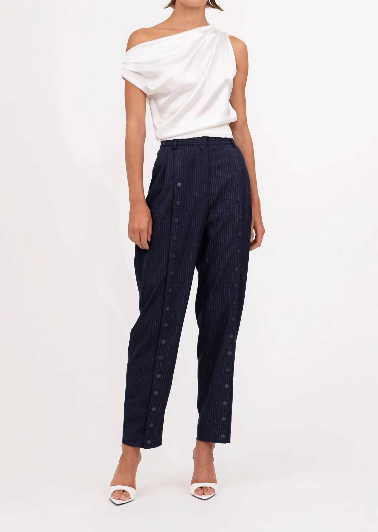 Nonchalant Label - Adelina Crop Top