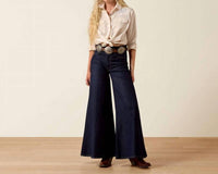 Ariat - Ashville Embroidered Snap Shirt