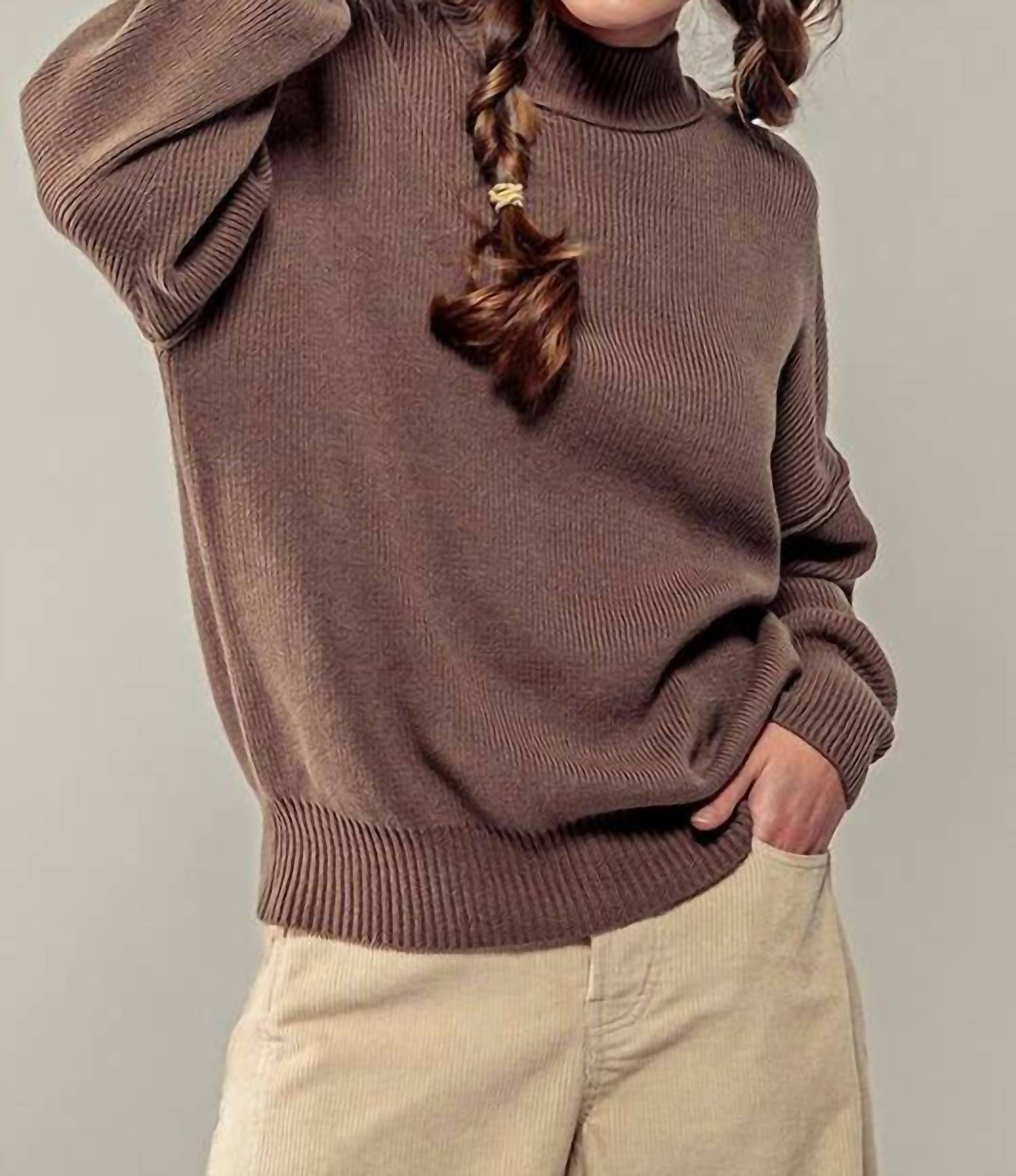 Urban Daizy - Valley Ribbed Knit Mock Neck Sweater