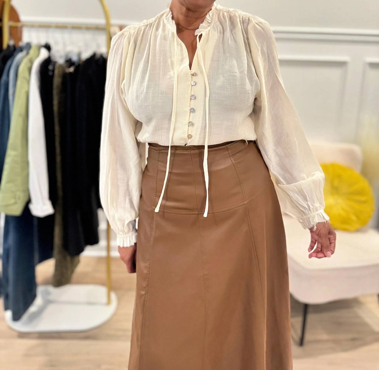 Her Bottari - Button Front Tie Neck Blouse