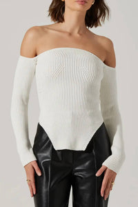 Astr - Aeralyn Sweater