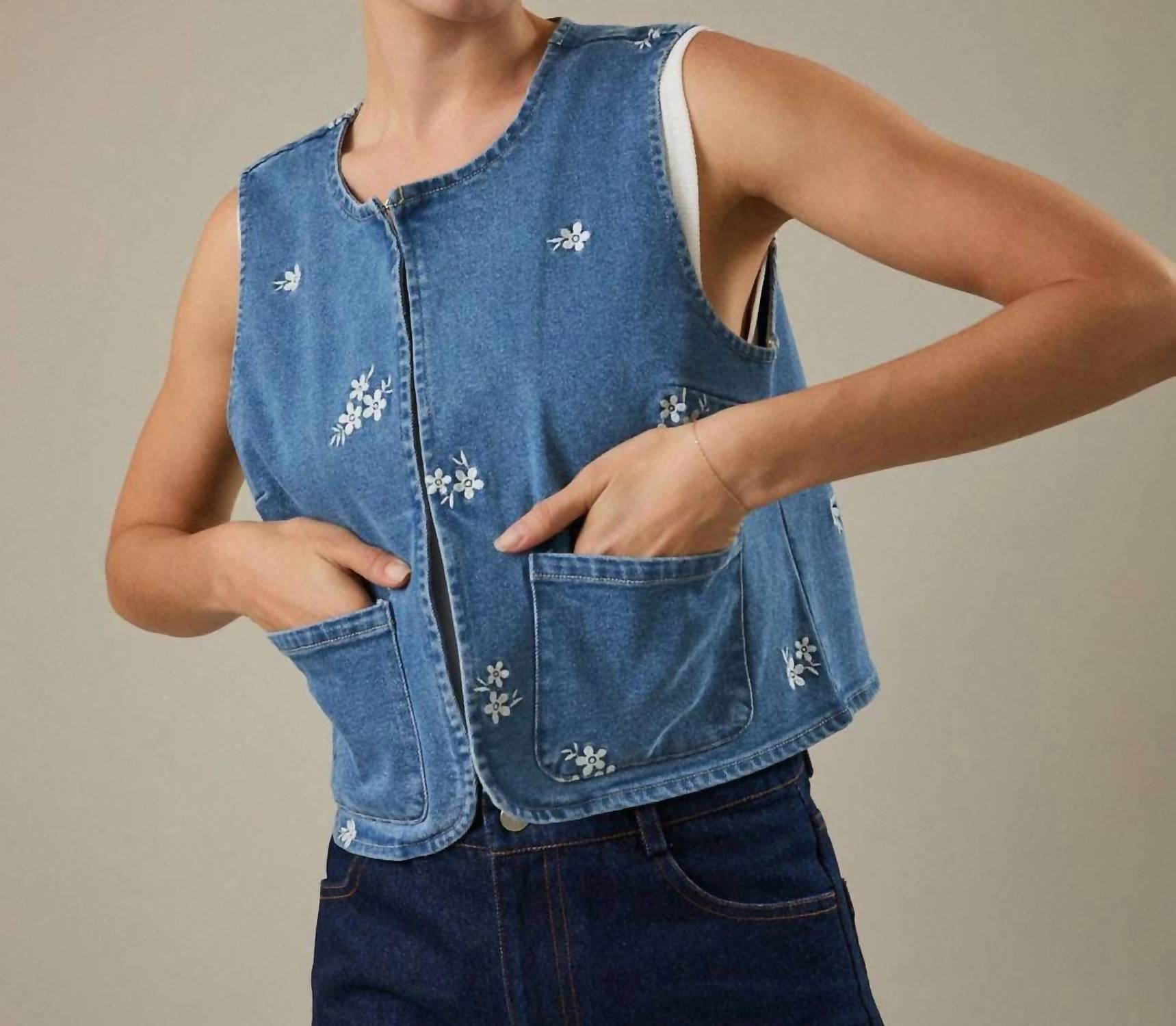 Sunday Edition - Flower Embroidered Pocket Vest