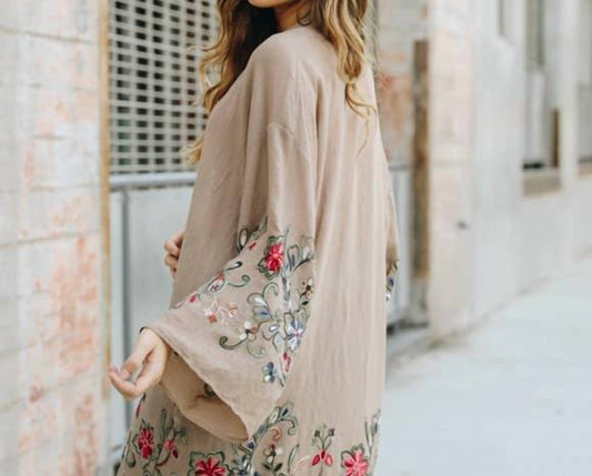 Leto - Chic Full-length Flower Kimono