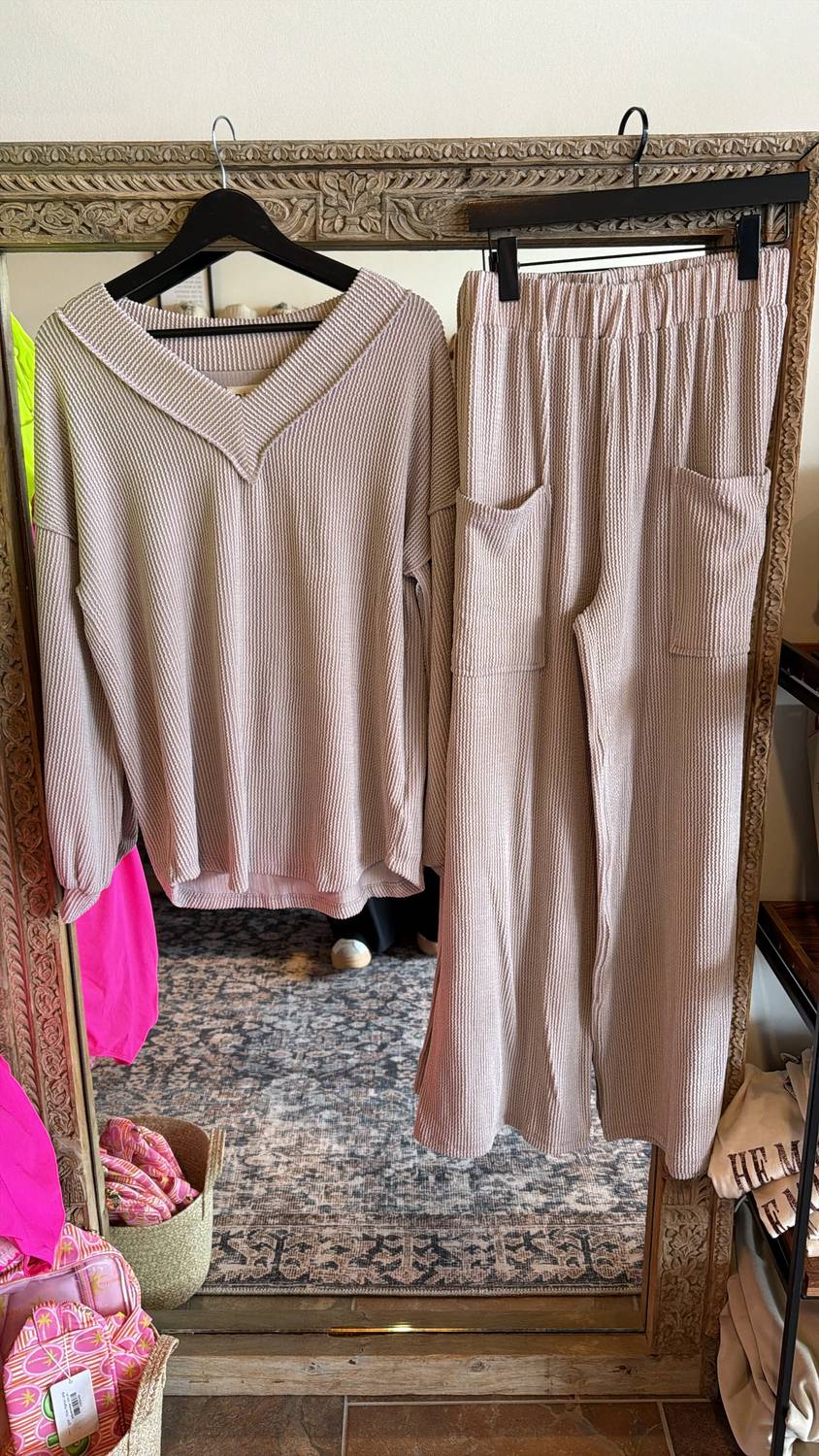 Bibi - Women's Two Tone V-neck Top & Pants Set