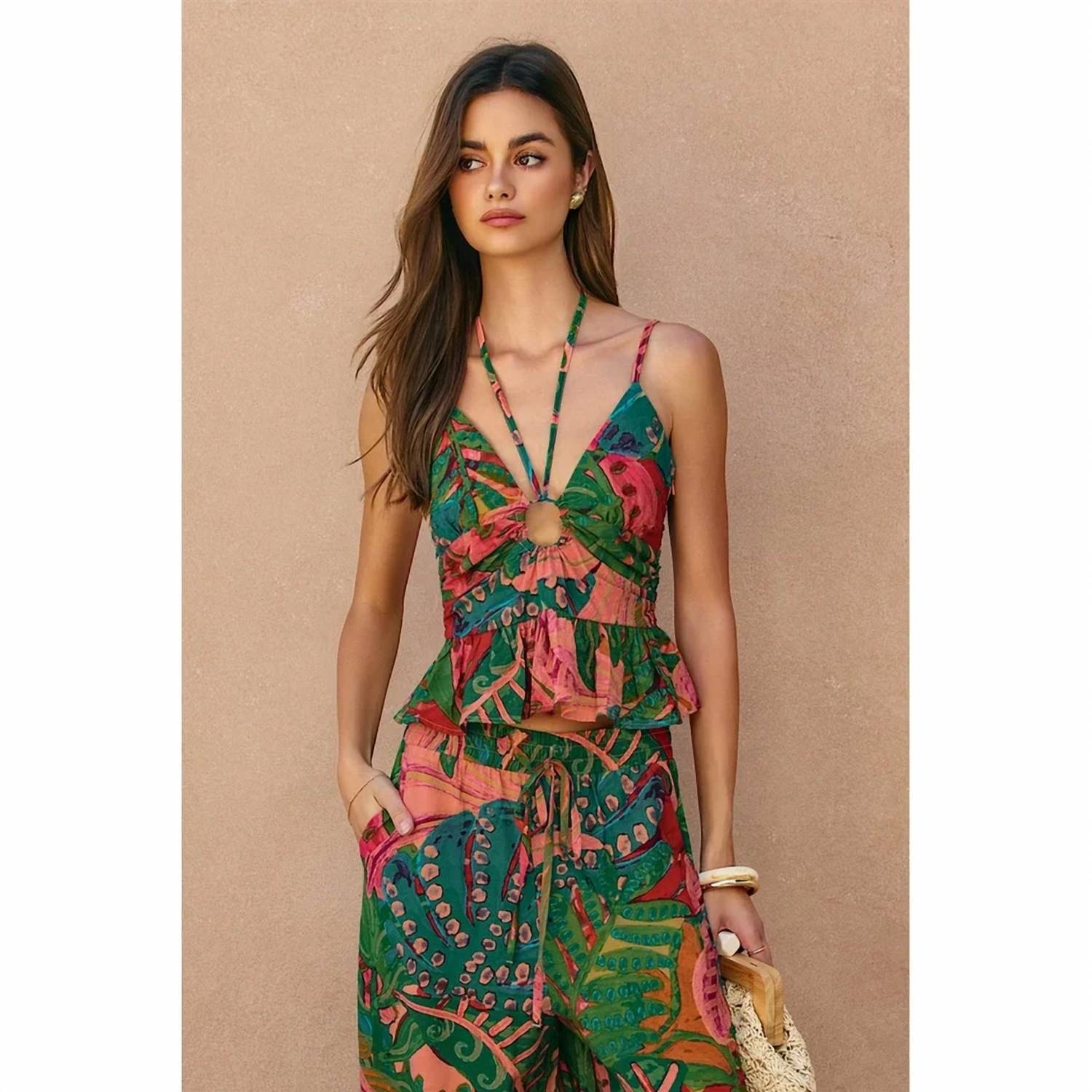 Dress Forum - Drawing Dream Ruched Keyhole Halter Top