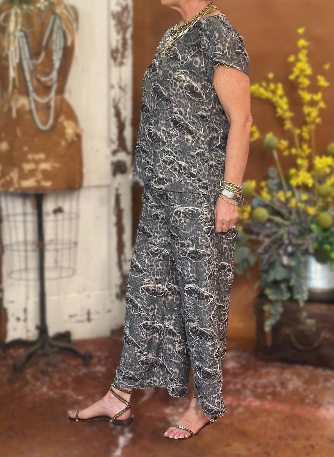 See And Be Seen - Dare To Be Distressed Short Sleeve Top And Wide Pants Set