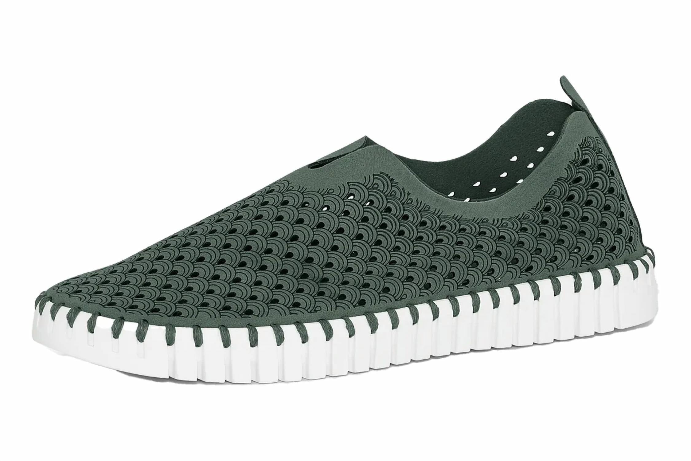 Ilse Jacobsen Women's Tulip 139 Shoes in beetle - women's flats