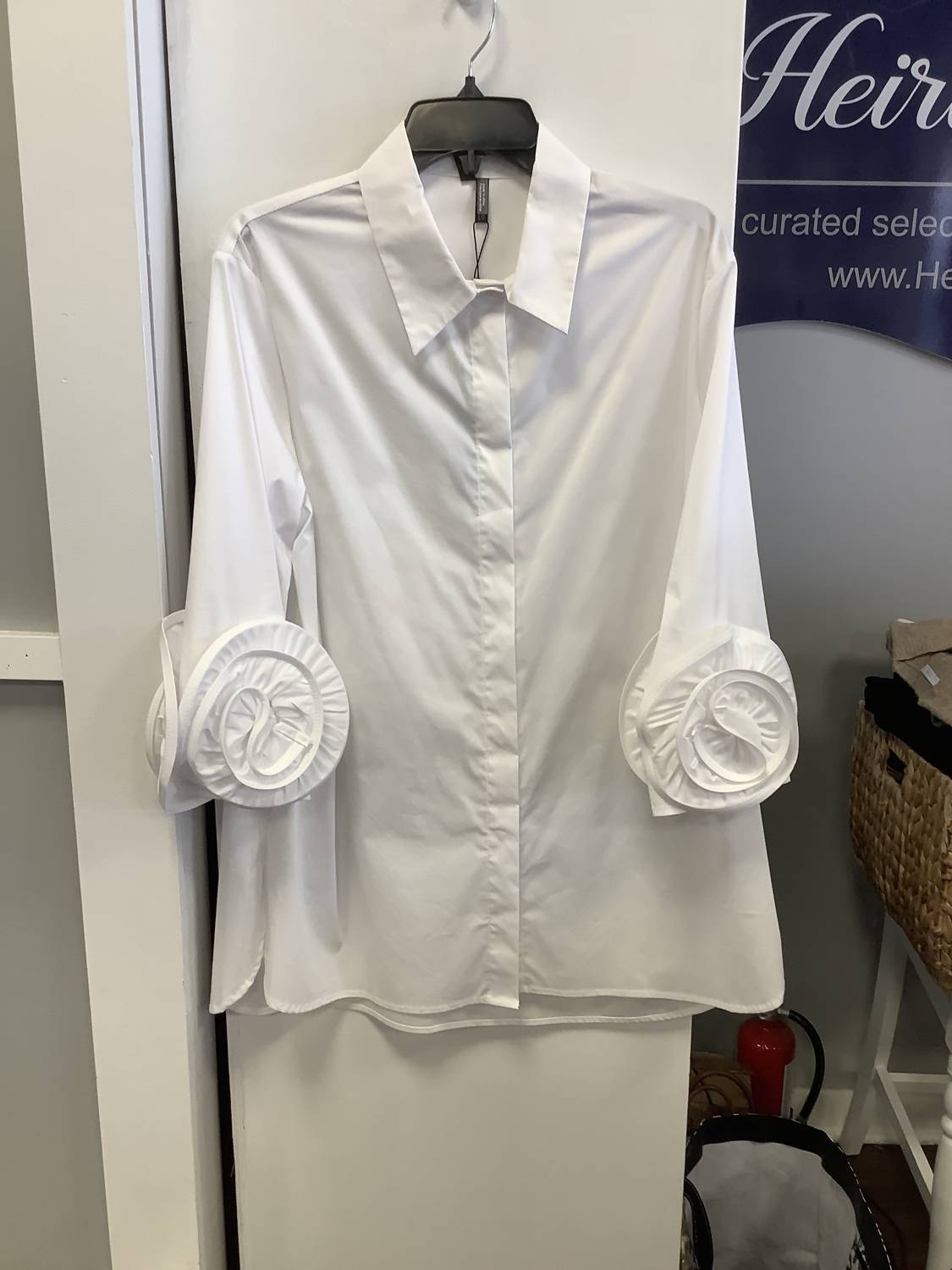 Ravel - Women's Floral Sleeve Detailed Blouse