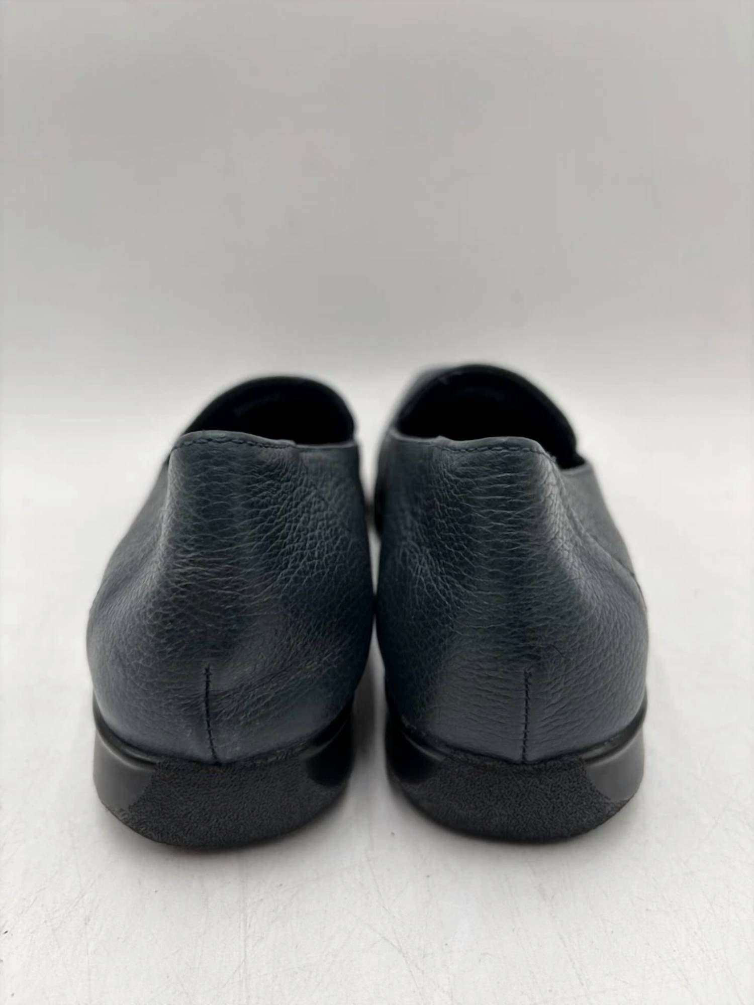 Trotters - Women's Jenn Casual Loafers