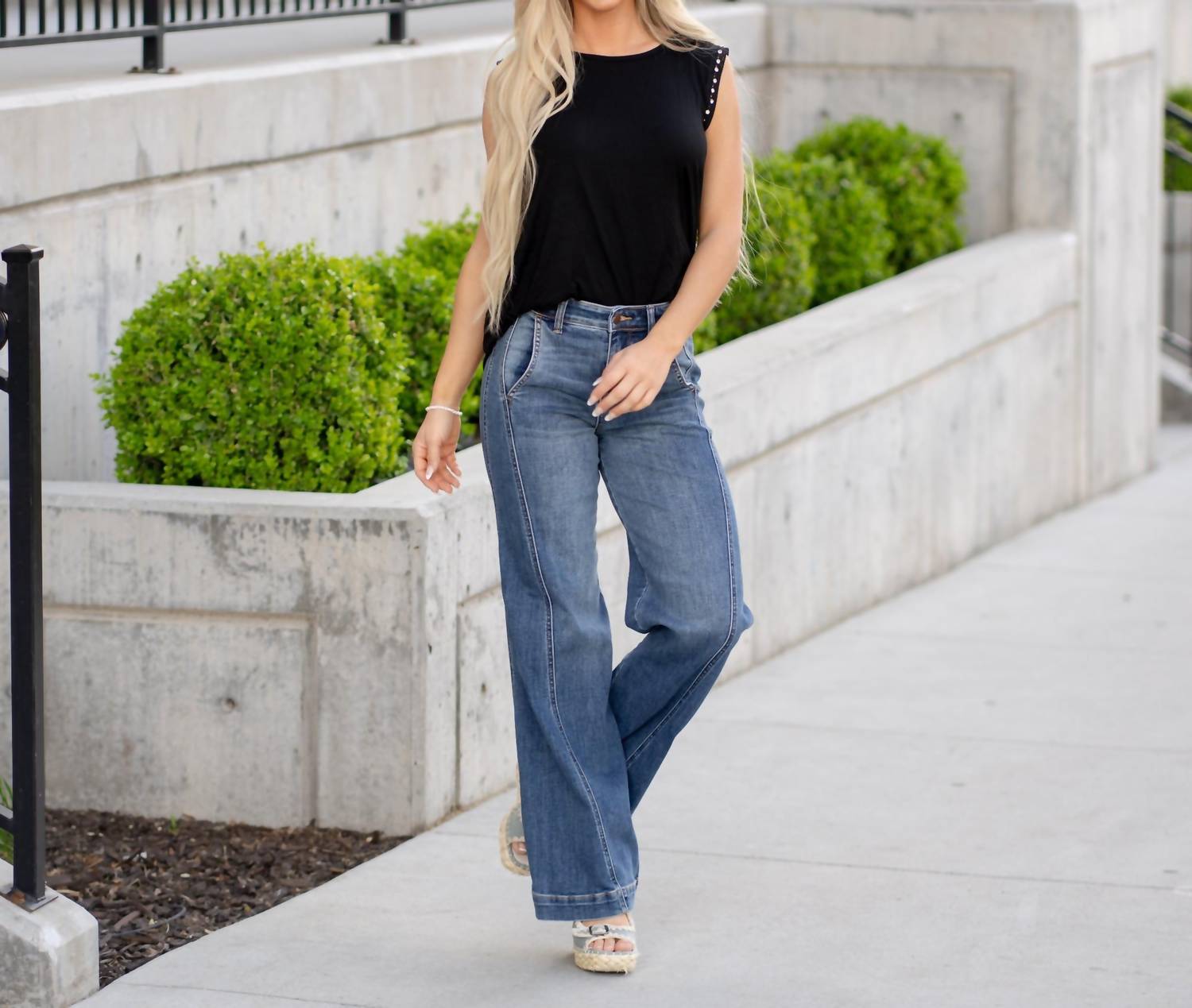 Judy Blue - Boardroom Babe High Rise Wide Leg Jean