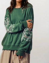Urban Daizy - Boho Romantic Lace Embroidered Sweatshirt