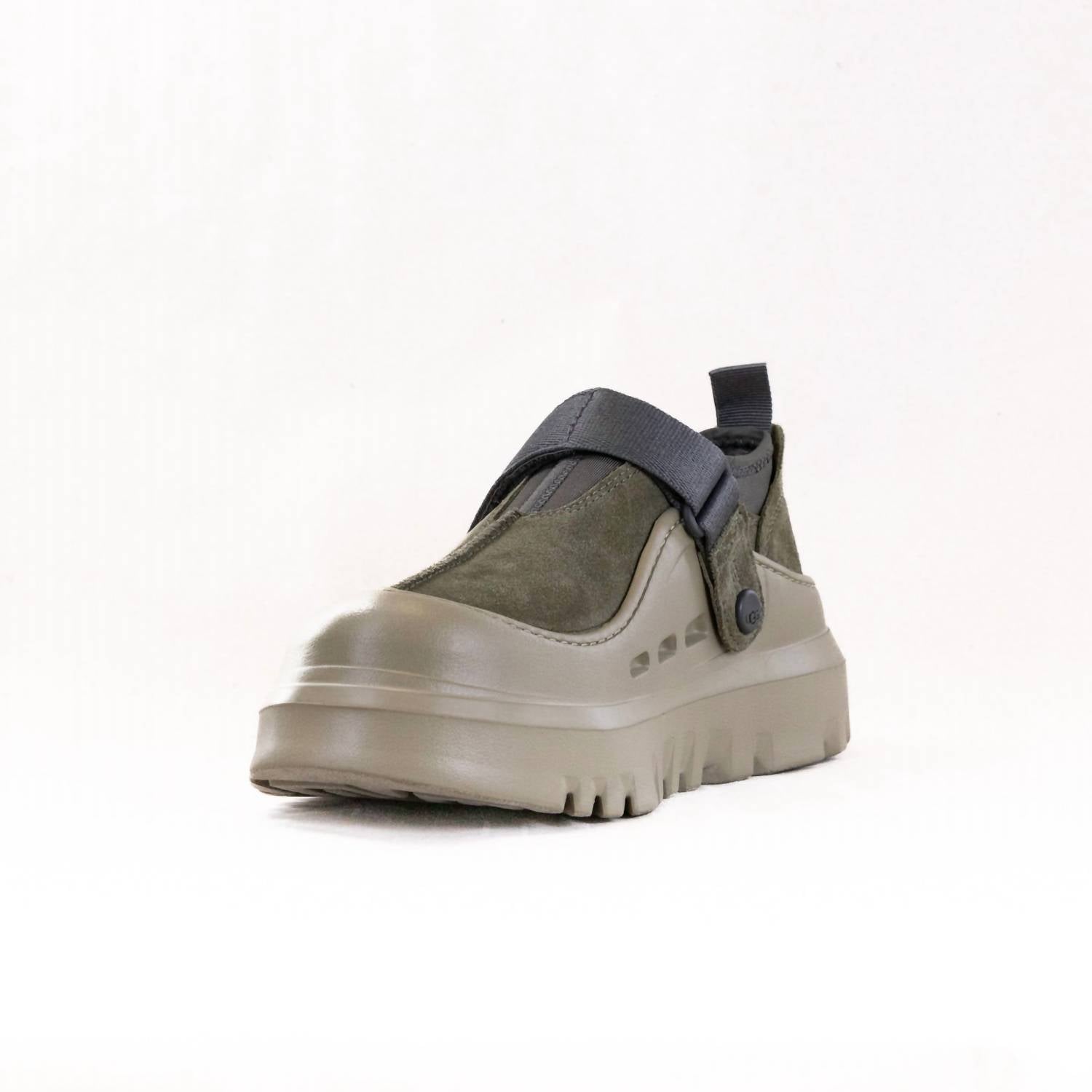 Ugg - Men's Peakwood Lowcut Shoes