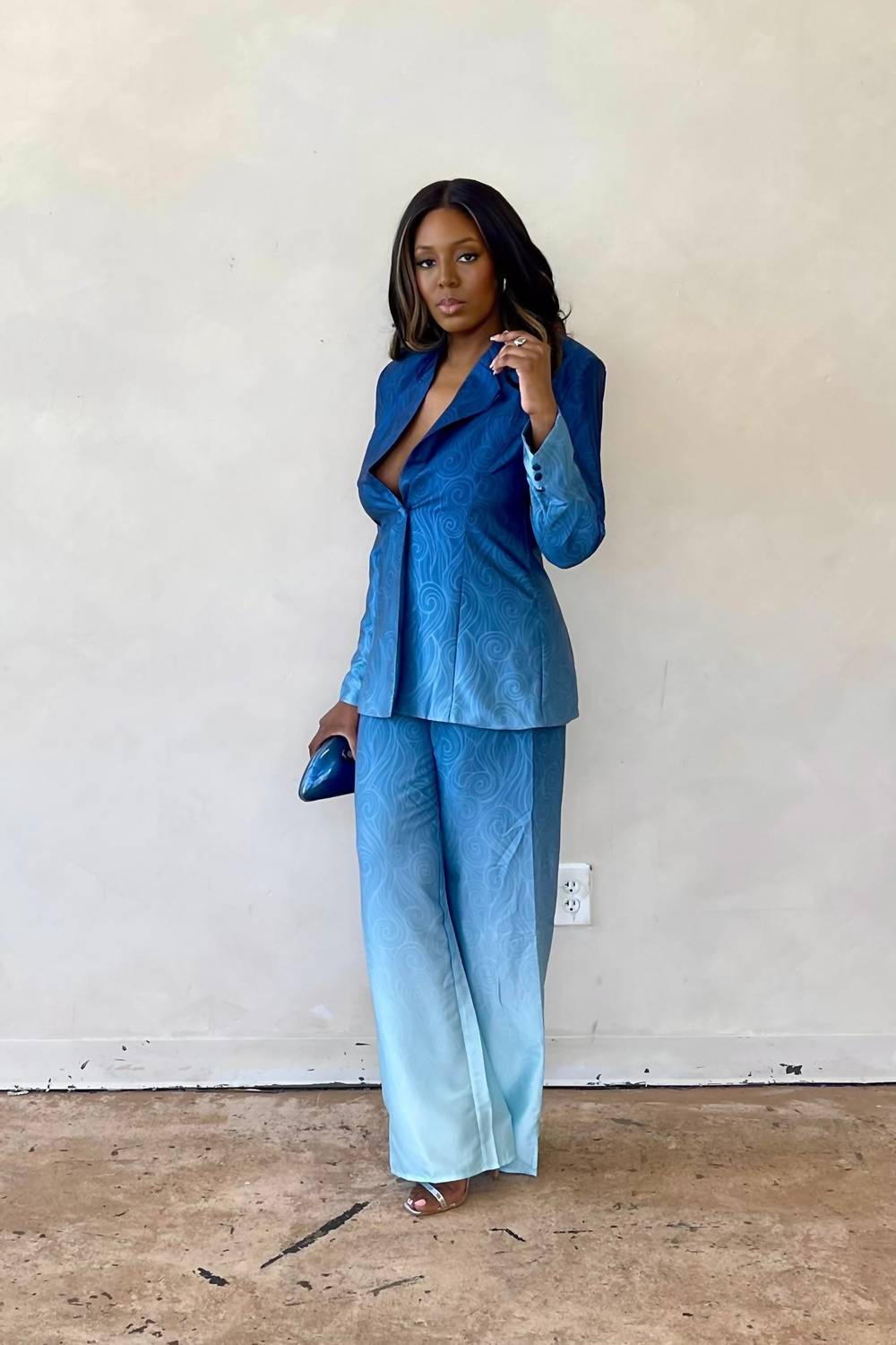 The Sang - She E O Ombre Blazer Pant Suit Set