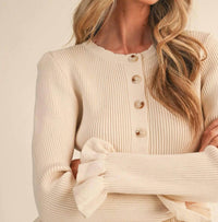 &Merci - The Sienna Ruffle Hem Ribbed Knit Sweater