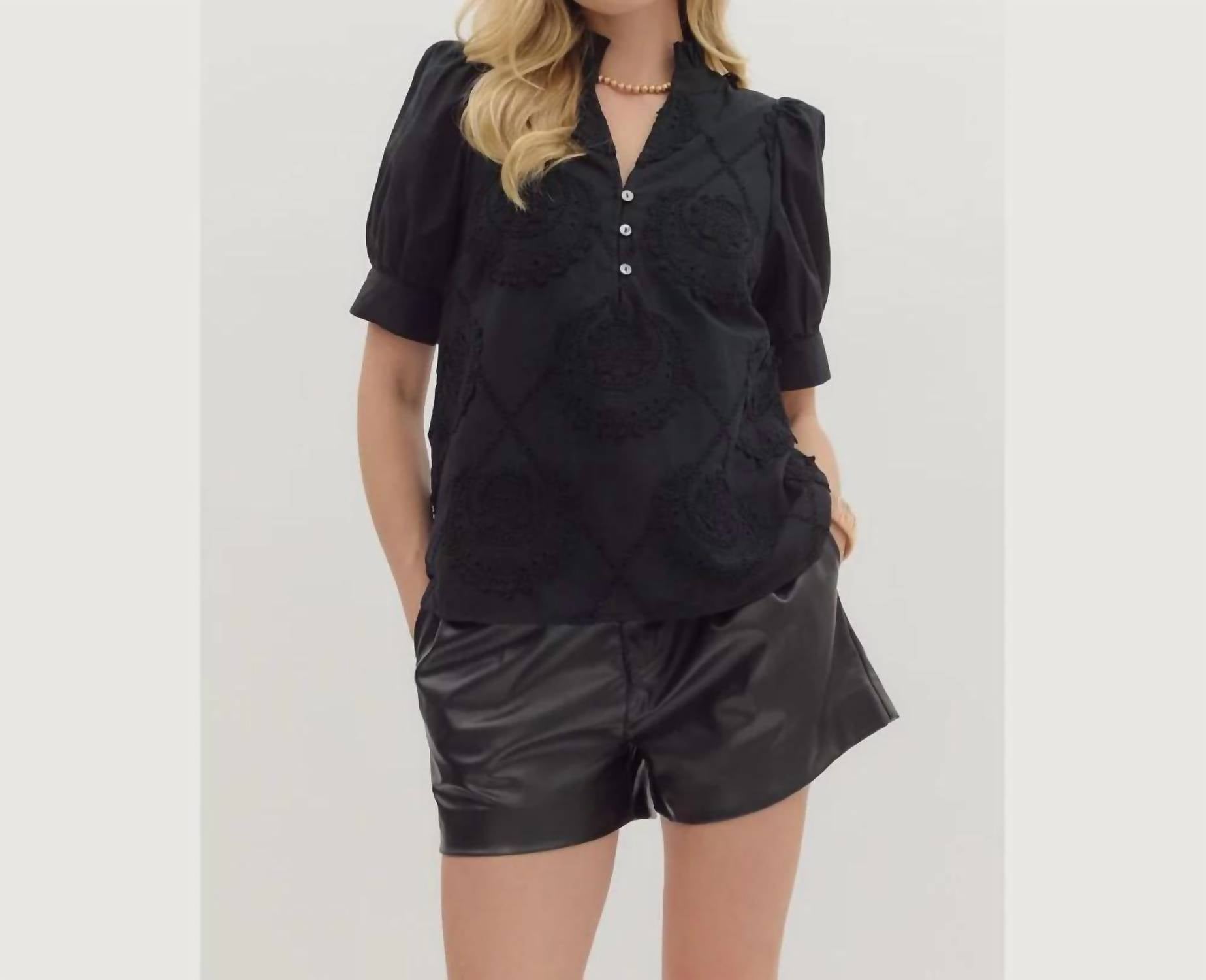 Entro - Embroidered Top