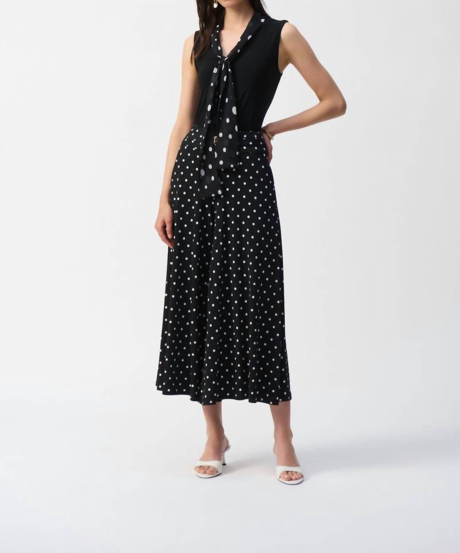 Joseph Ribkoff - V-Neck Tie Front Sleeveless Top