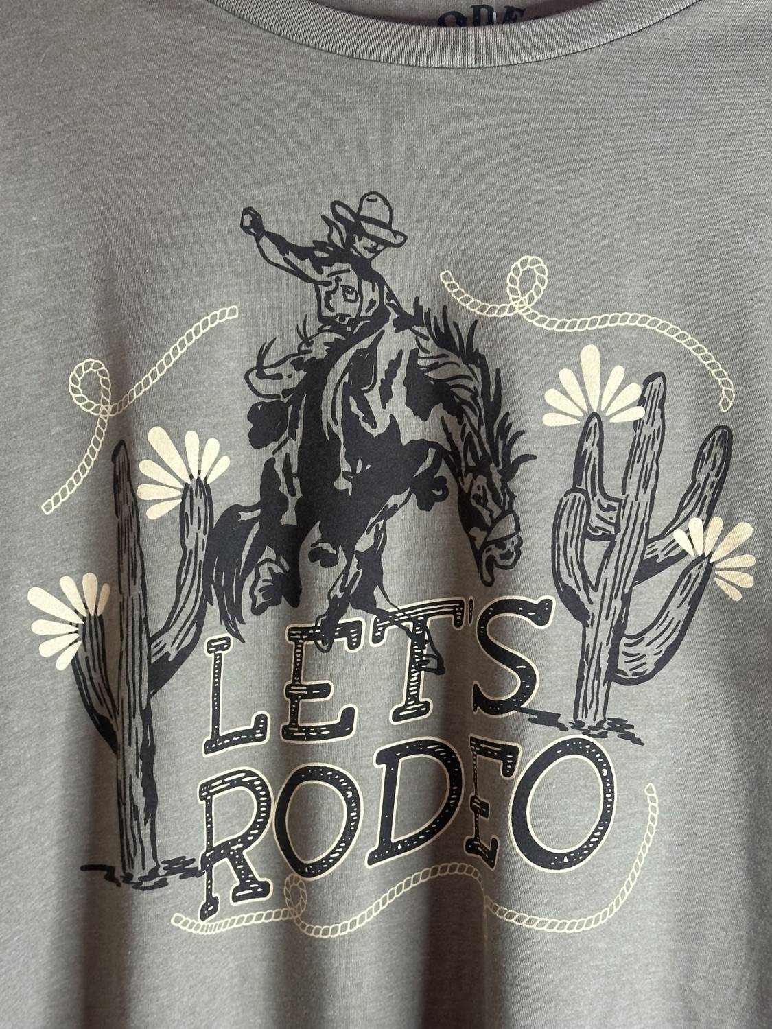 Rodeo Quincy - Women's Lets Rodeo Tee