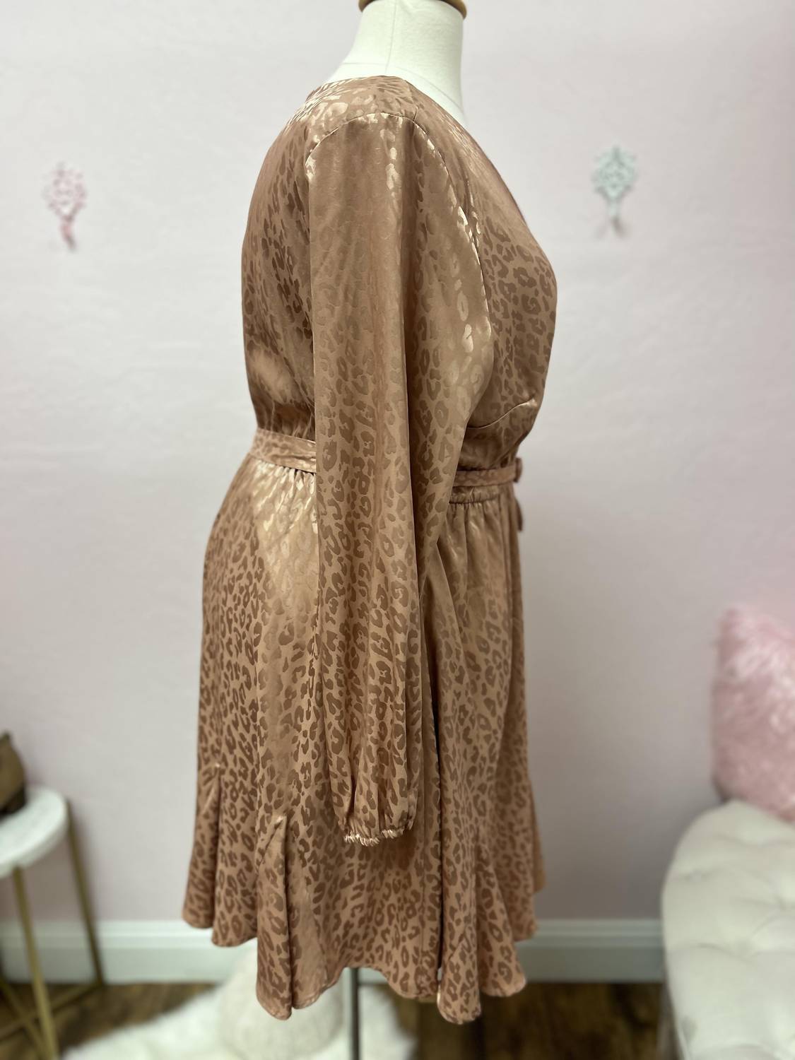 PLUS SIZE TONAL LEOPARD SATIN WOVEN DRESS