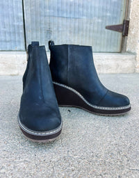 Toms - Women's Raven Wedge Heel Boots
