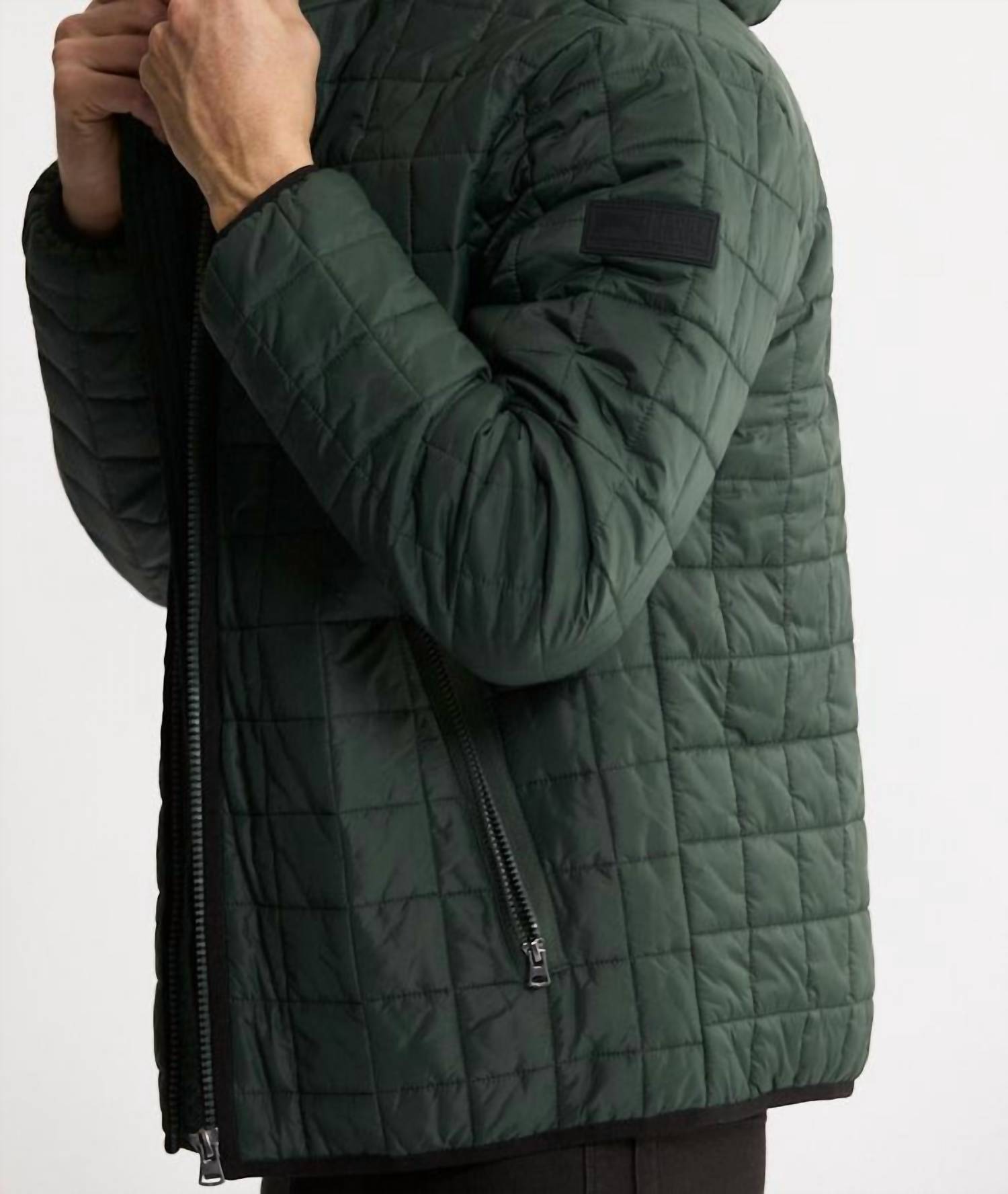 JACHS NEW YORK Light Quilted Hooded Puffer Jacket in forest green - men's jacket - detail view