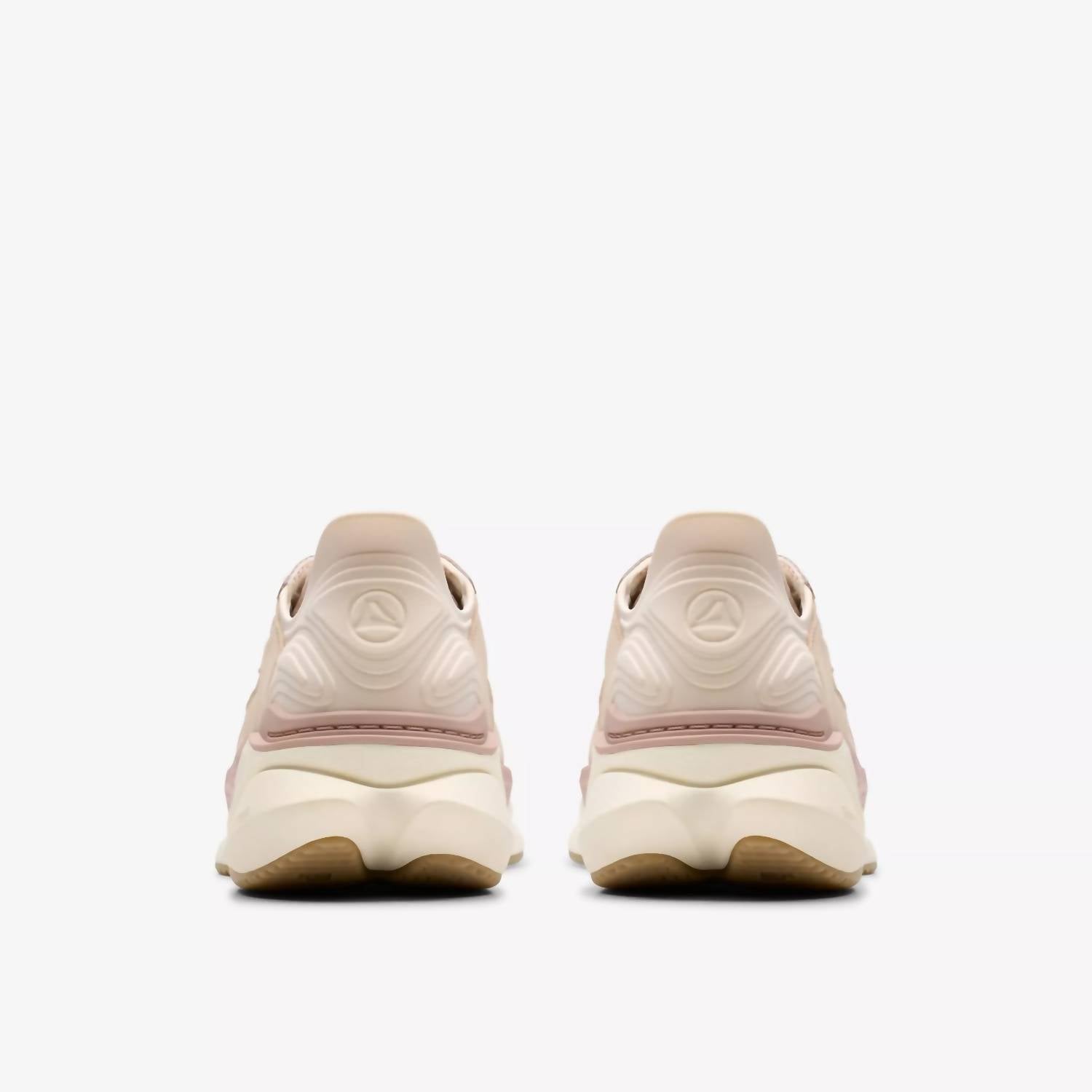 Clarks - Women's Pace Sneaker