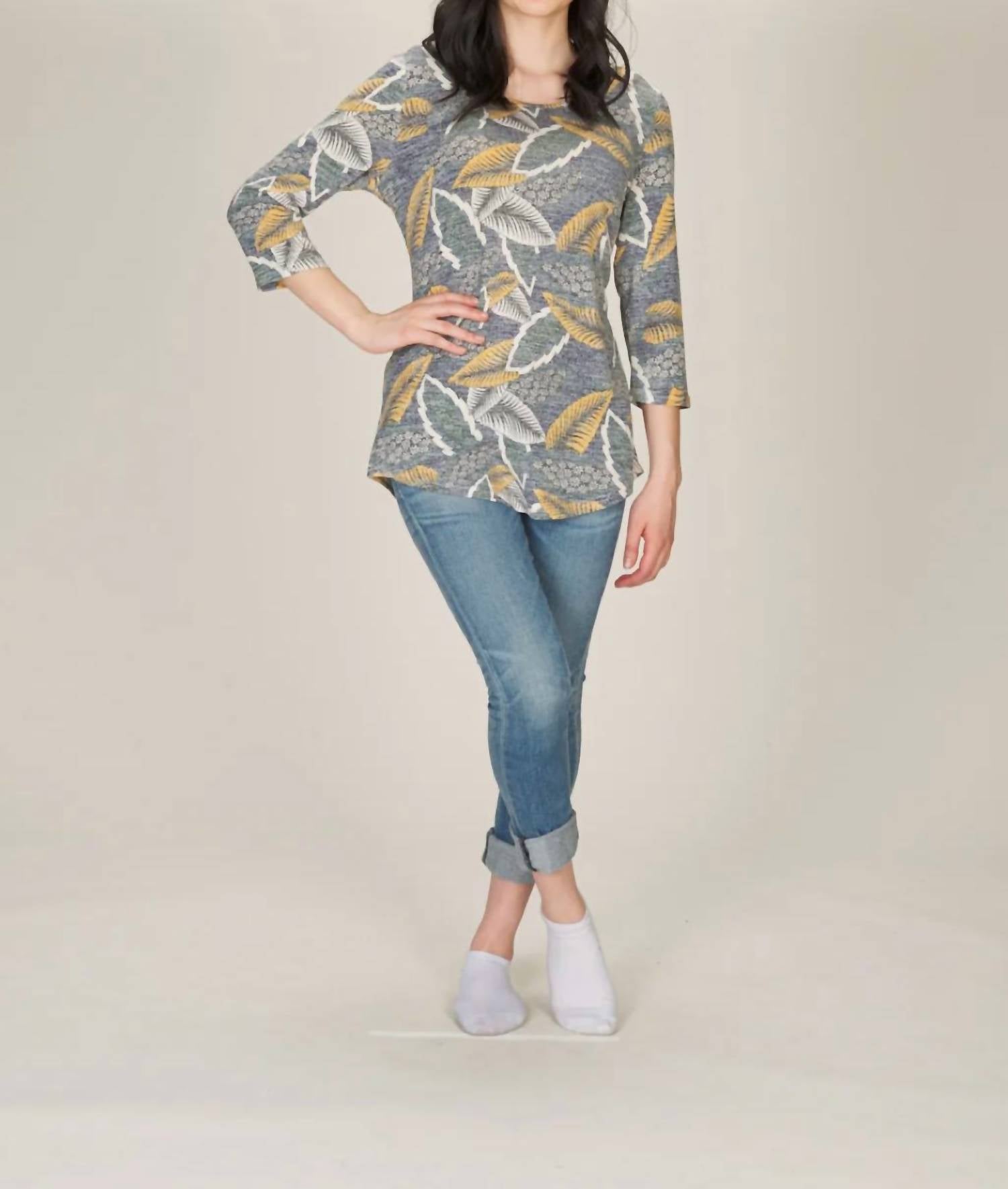 Papillon - Leaf Design Soft Sweater
