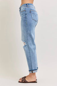 Judy Blue - Boyfriend Jeans With Destroyed Knee & Folded Cuff
